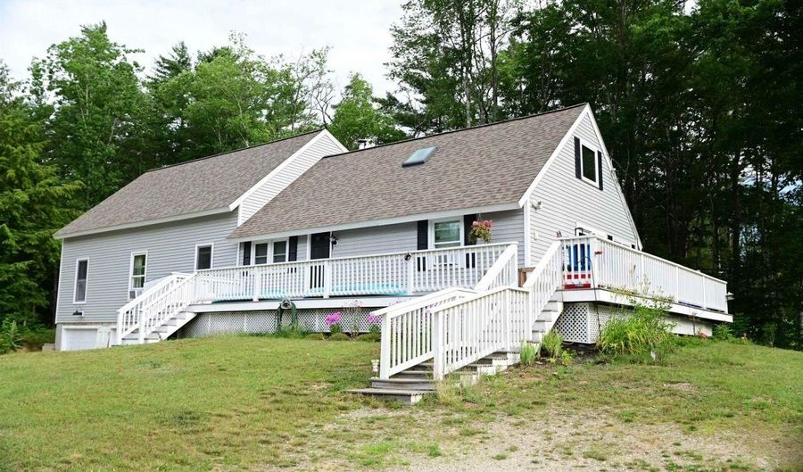272 Narrows Rd, Barnstead, NH 03225 - 3 Beds, 3 Bath