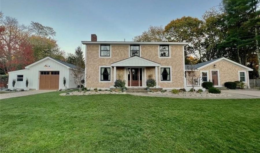 54 Isabelle Dr, Narragansett, RI 02882 - 6 Beds, 4 Bath