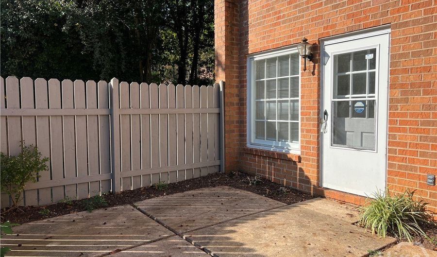 315 S Pope St 1, Athens, GA 30606 - 2 Beds, 2 Bath