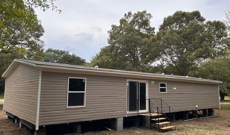 144 Melissa Dr, Bainbridge, GA 39817 - 3 Beds, 2 Bath
