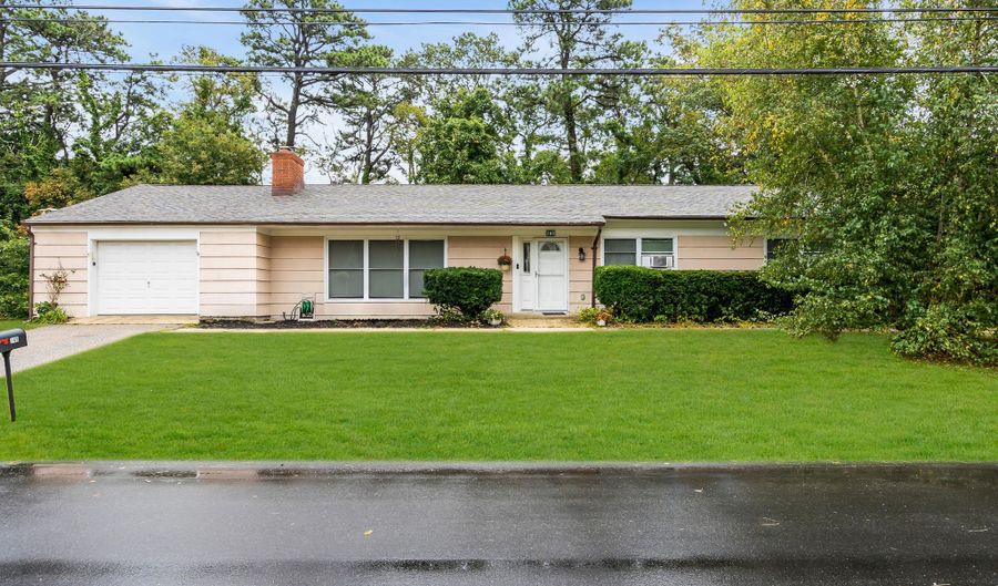 145 Spray Ave, Beachwood, NJ 08722 - 3 Beds, 2 Bath