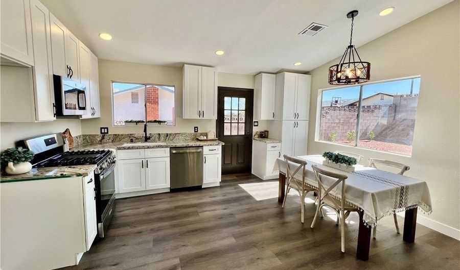 407 Tiger Lily Way Way, Henderson, NV 89015 - 3 Beds, 2 Bath