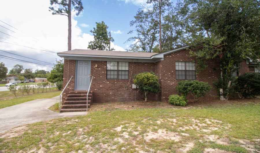 102 Blue Ct, Martinez, GA 30907 - 2 Beds, 1 Bath