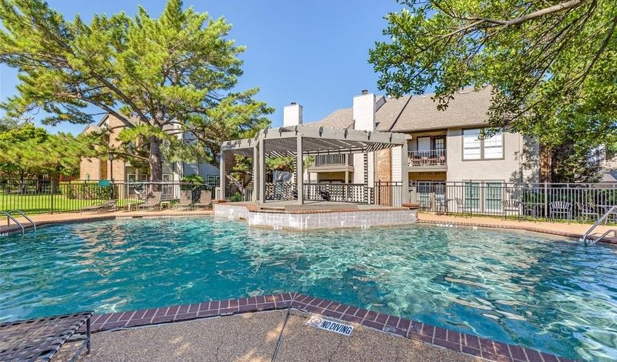 4067 Beltway Dr 101, Addison, TX 75001 - 2 Beds, 2 Bath