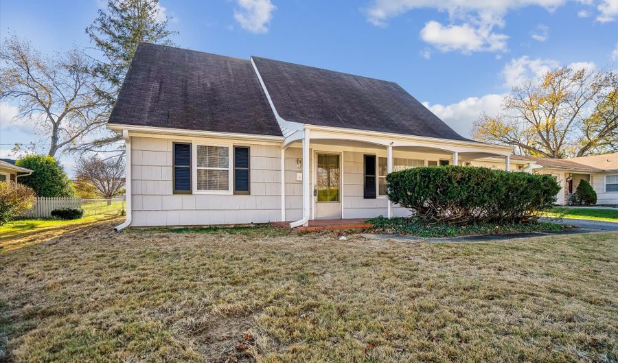 2820 BELAIR Dr, Bowie, MD 20715 - 4 Beds, 2 Bath