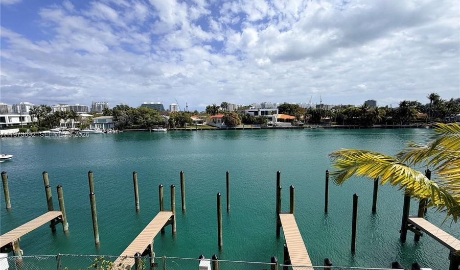 9221 E Bay Harbor Dr 307, Bay Harbor Islands, FL 33154 - 2 Beds, 3 Bath