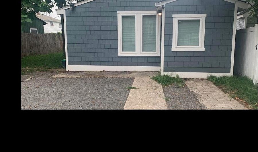 609 3rd Ave rear, Asbury Park, NJ 07712 - 2 Beds, 2 Bath