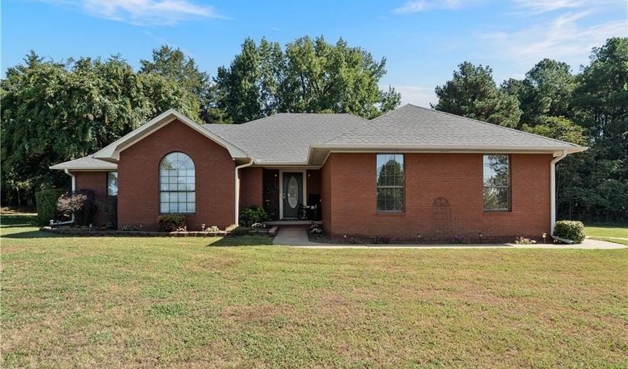 3820 Newberry Ln, Alma, AR 72921 - 3 Beds, 2 Bath