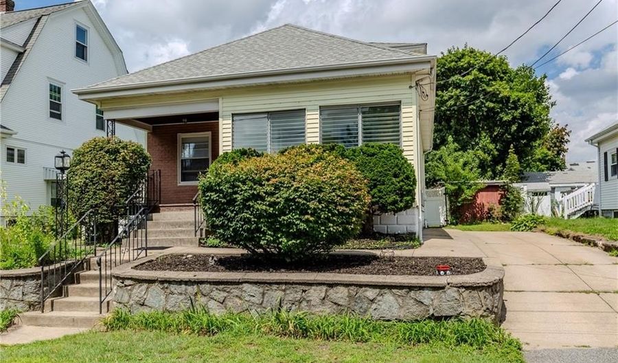 71 Clarence St, Cranston, RI 02910 - 4 Beds, 2 Bath