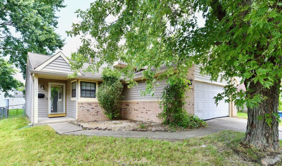 11050 Amburg Ct, Indianapolis, IN 46235 - 3 Beds, 2 Bath