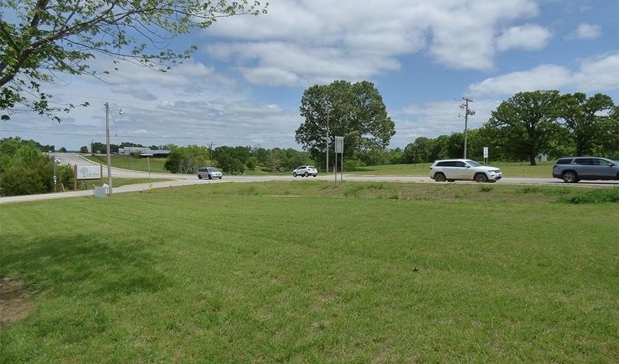 Hwy 167, Ash Flat, AR 72513 - 0 Beds, 0 Bath