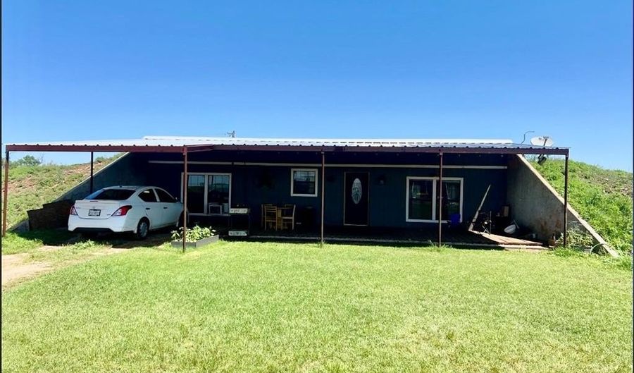 3166 CR 191, Anson, TX 79501 - 2 Beds, 1 Bath