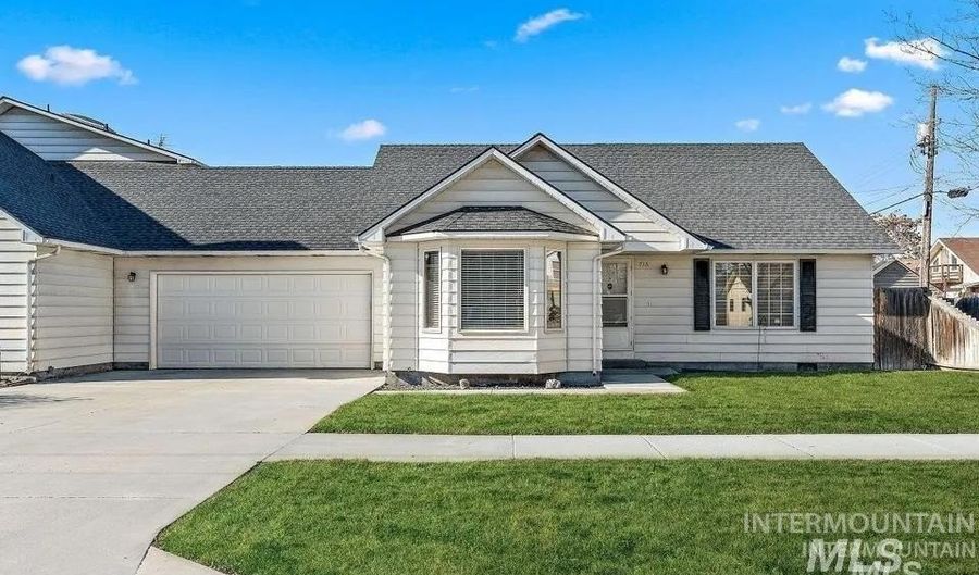 716 S 9th Ave, Caldwell, ID 83605 - 2 Beds, 2 Bath