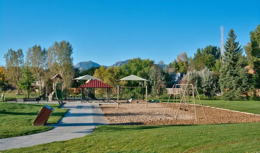 4268 Corriente Pl, Boulder, CO 80301 - 4 Beds, 2 Bath