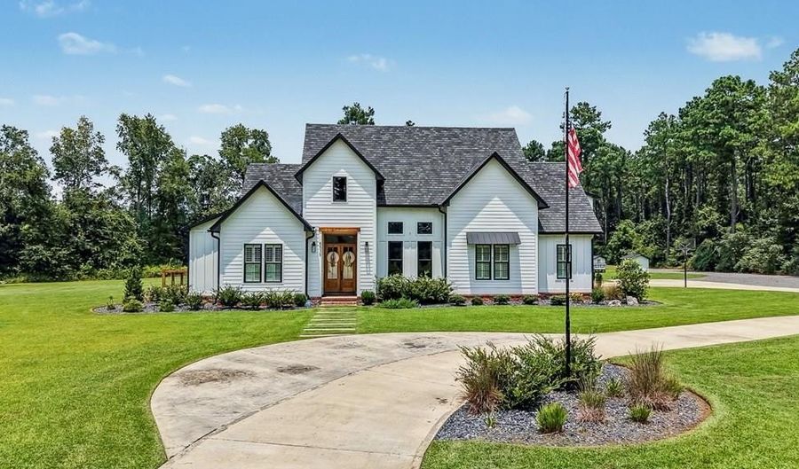 5535 Gillionville Rd, Albany, GA 31721 - 4 Beds, 3 Bath