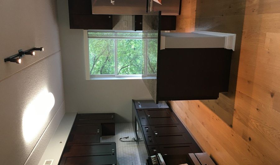 3400 N Old Arlington Heights Rd 202, Arlington Heights, IL 60004 - 2 Beds, 2 Bath