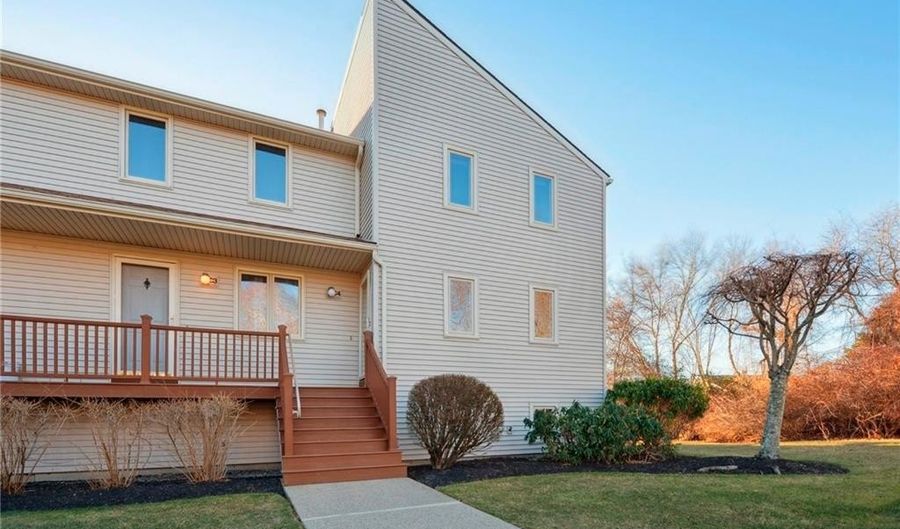 660 Point Judith Rd C4, Narragansett, RI 02882 - 2 Beds, 2 Bath