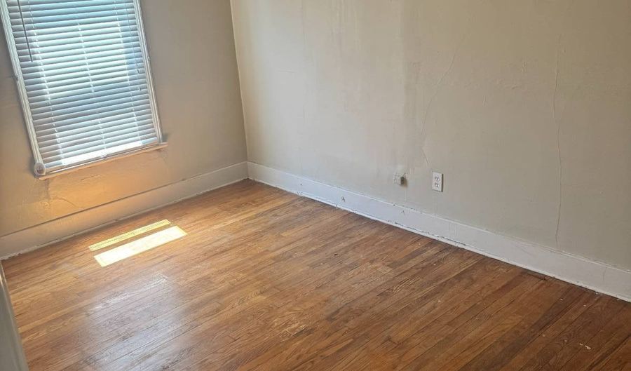 509 8th St, Alva, OK 73717 - 3 Beds, 2 Bath