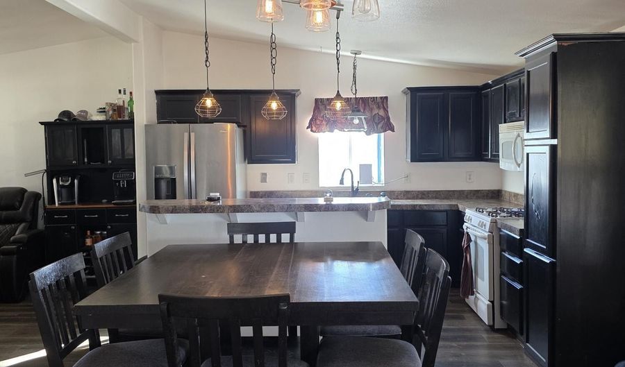 18 ROAD 3073, Aztec, NM 87410 - 4 Beds, 2 Bath