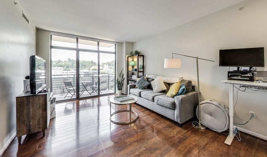 2720 S ARLINGTON MILL Dr 606, Arlington, VA 22206 - 1 Beds, 1 Bath