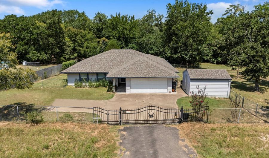 780 S Fm 17, Alba, TX 75410 - 3 Beds, 2 Bath