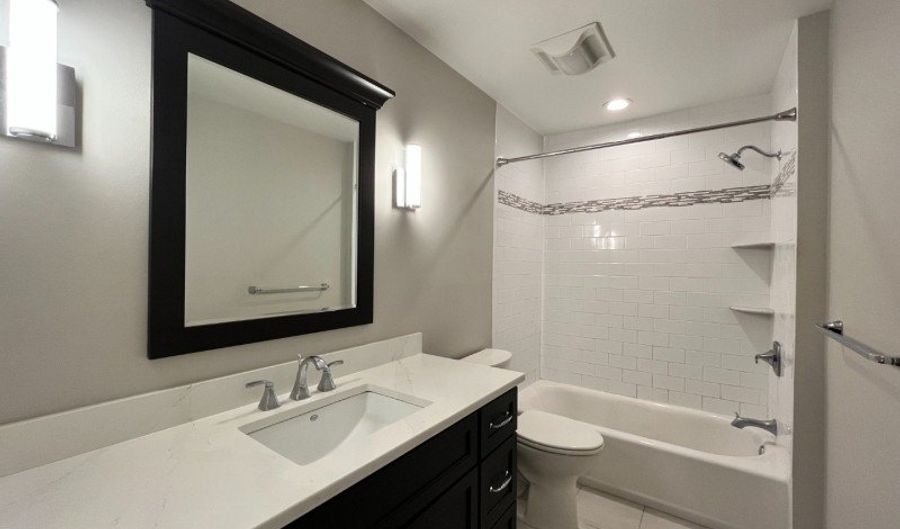 5 Cedar Ct, Bedminster, NJ 07921 - 1 Beds, 1 Bath