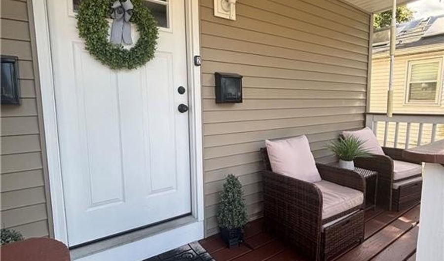 14 Allendale Ave 2, North Providence, RI 02911 - 2 Beds, 1 Bath