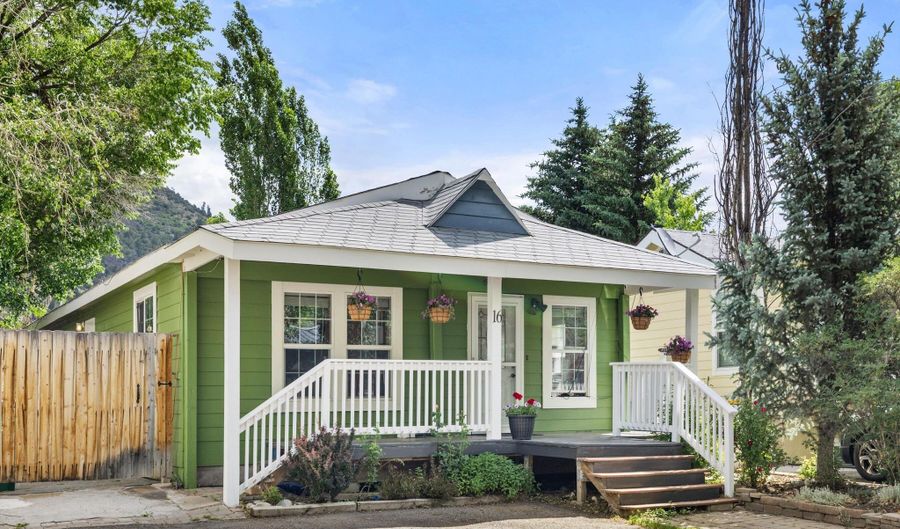 16 Aspen Village Rd, Aspen, CO 81611 - 3 Beds, 2 Bath