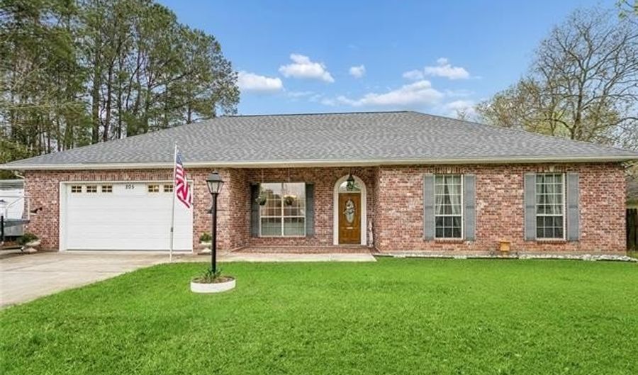 205 MARIA Ave, Abita Springs, LA 70420 - 3 Beds, 3 Bath