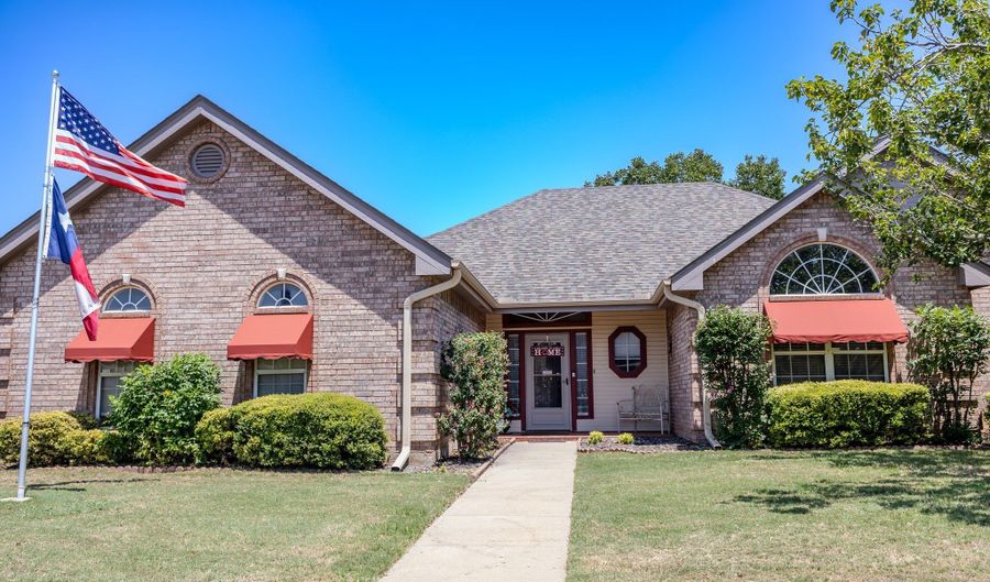 3942 Ridgmar Ln, Abilene, TX 79606 - 3 Beds, 3 Bath