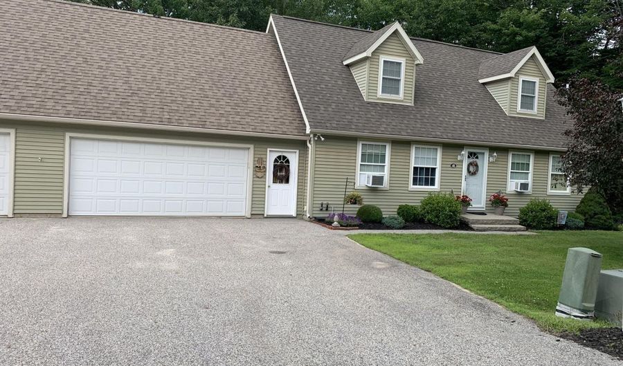 46 Club House Ln 9, Auburn, ME 04210 - 4 Beds, 3 Bath