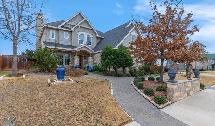 6725 Goodnight Loving Trl, Abilene, TX 79606 - 4 Beds, 4 Bath