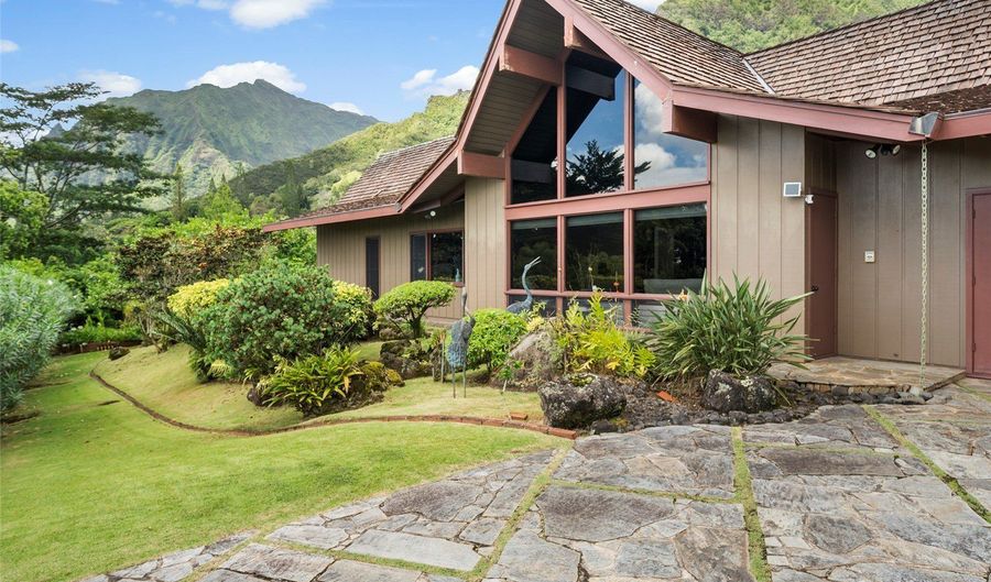 46-478 Haiku Plantations Dr, Kaneohe, HI 96744 - 2 Beds, 3 Bath