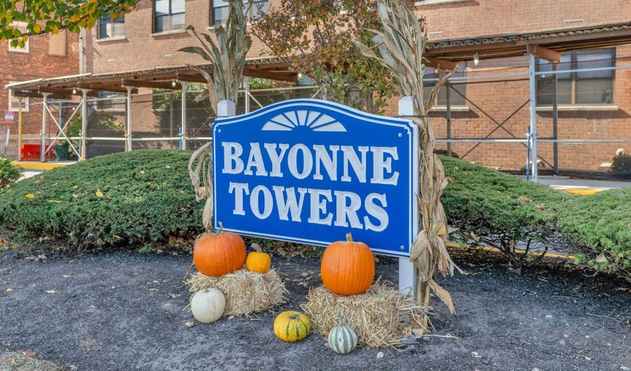 1225 KENNEDY Blvd 1F, Bayonne, NJ 07002 - 1 Beds, 1 Bath