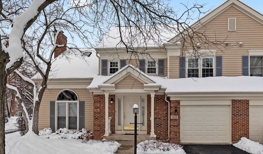 1943 N Charter Point Dr D, Arlington Heights, IL 60004 - 2 Beds, 2 Bath