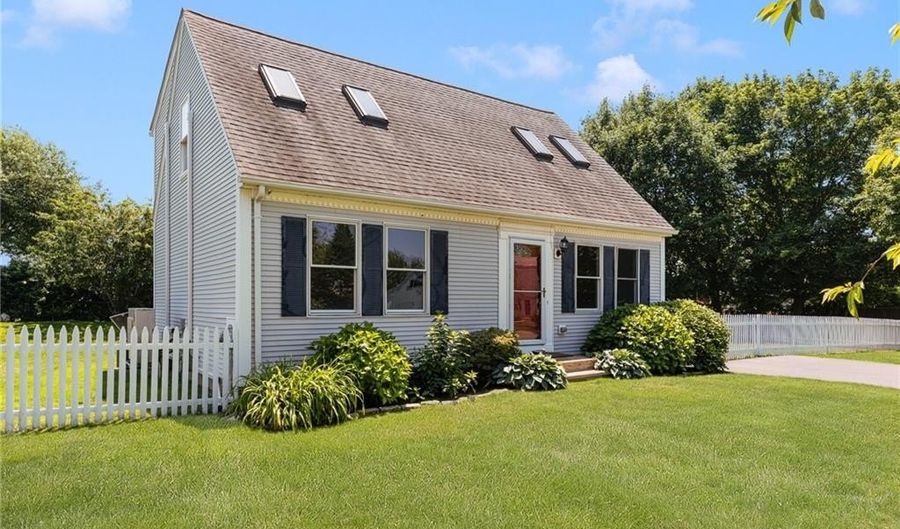 208 W View Rd, Middletown, RI 02842 - 4 Beds, 3 Bath