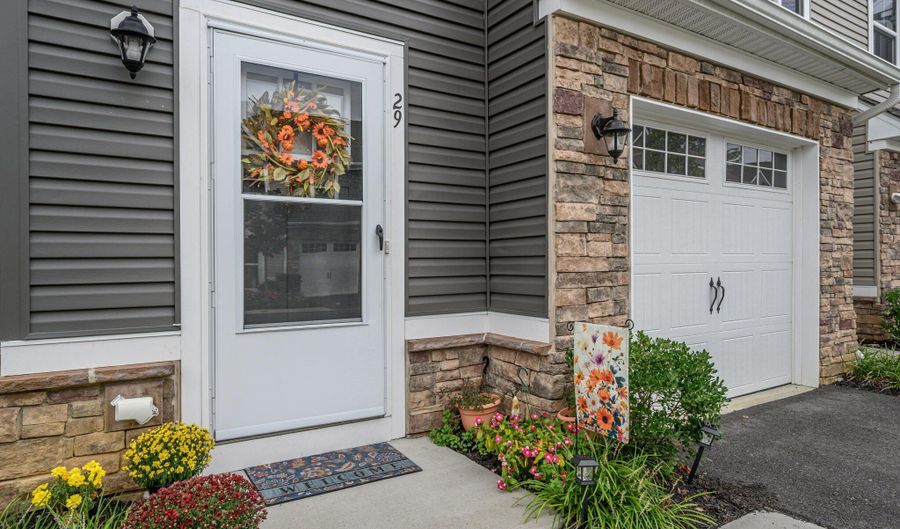 29 Athens Way, Aberdeen, NJ 07747 - 2 Beds, 2 Bath