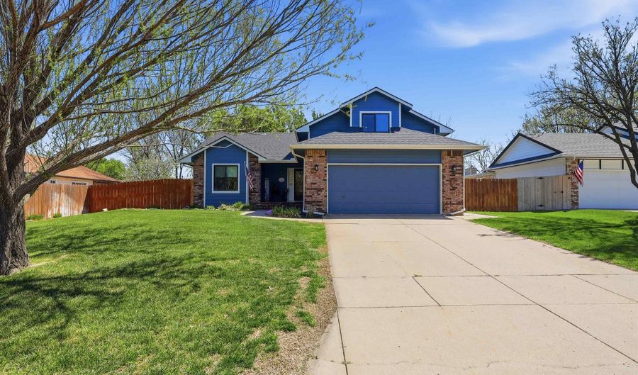 152 Lioba Dr, Andover, KS 67002 - 3 Beds, 3 Bath