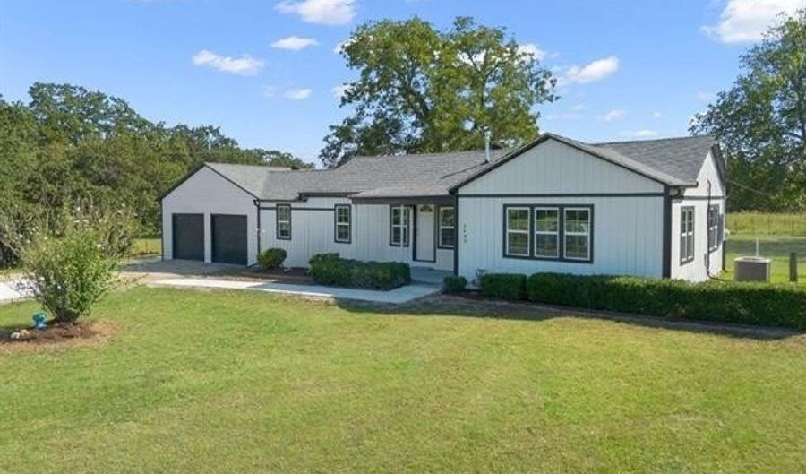 2430 3rd Ave NE, Ardmore, OK 73401 - 3 Beds, 1 Bath