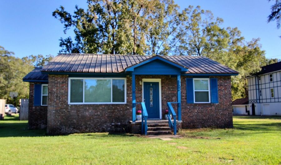 11096 Blackwater Rd, Baker, LA 70714 - 2 Beds, 1 Bath