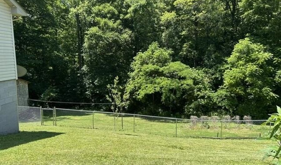 79 Avenel Dr, Bassett, VA 24055 - 3 Beds, 2 Bath