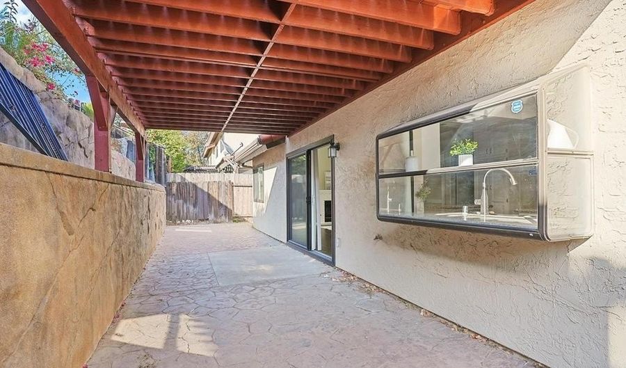9950 Felicia Ln, Spring Valley, CA 91977 - 3 Beds, 3 Bath