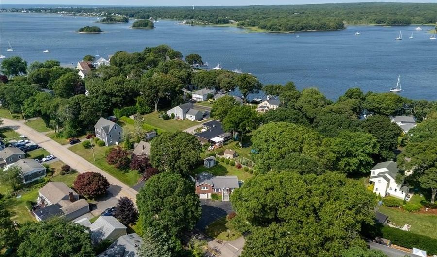 106 Cedar Island Rd, Narragansett, RI 02882 - 2 Beds, 2 Bath