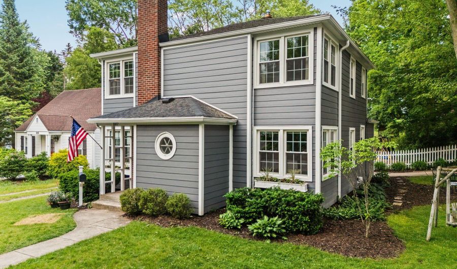 1107 Arborview Blvd, Ann Arbor, MI 48103 - 4 Beds, 2 Bath
