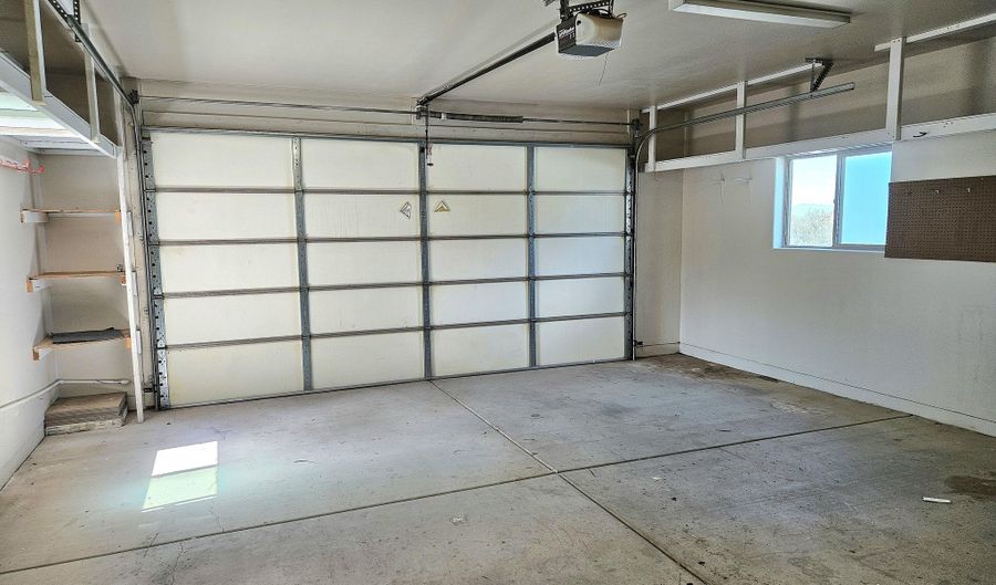 3173 W Green Park Dr, Benson, AZ 85602 - 2 Beds, 2 Bath
