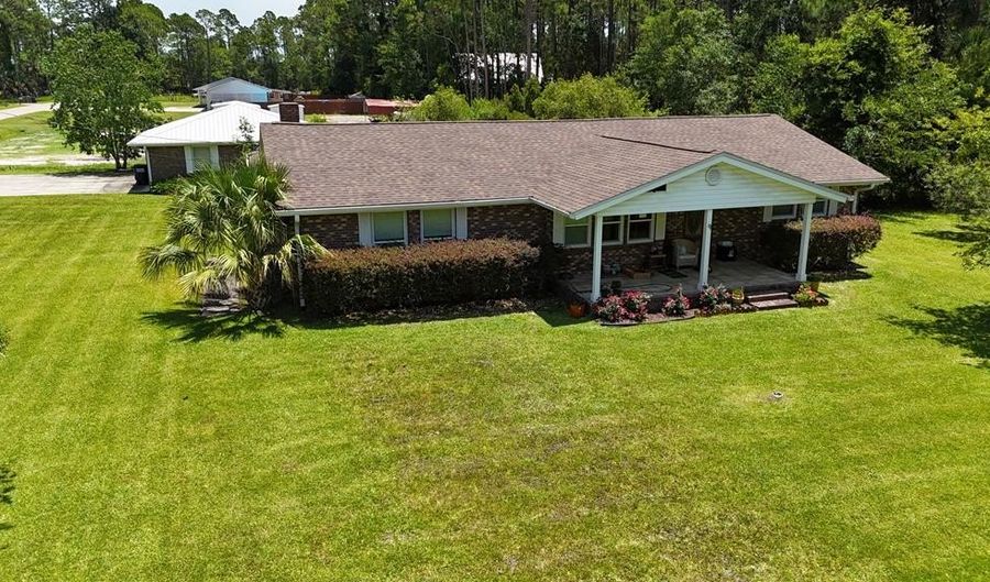 9 Apalachee St, Apalachicola, FL 32320 - 4 Beds, 2 Bath