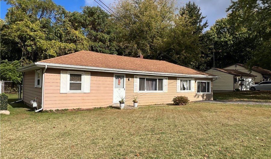 1805 W 19th St, Ashtabula, OH 44004 - 3 Beds, 1 Bath