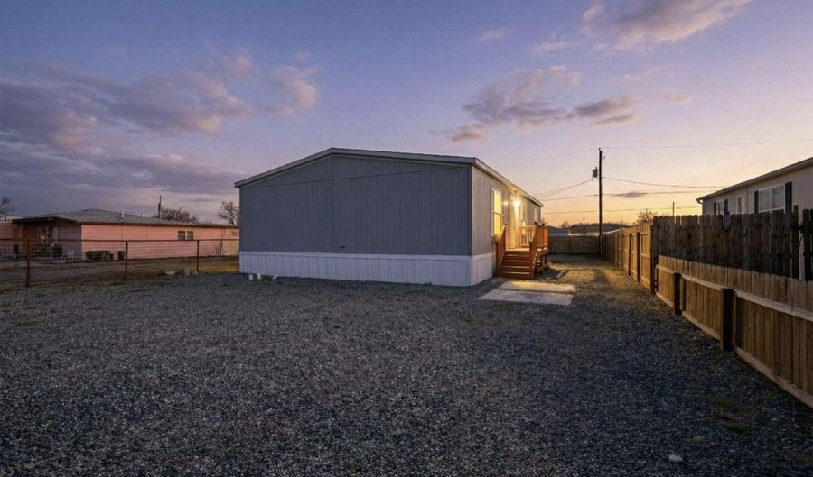 1117 W Delgado Ave, Belen, NM 87002 - 3 Beds, 2 Bath