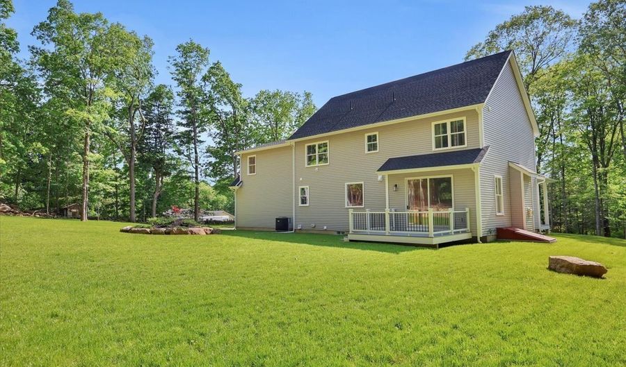396 Goose Ln, Coventry, CT 06238 - 4 Beds, 3 Bath