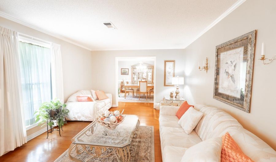 1504 GLADNEY Dr, Bastrop, LA 71221 - 4 Beds, 2 Bath